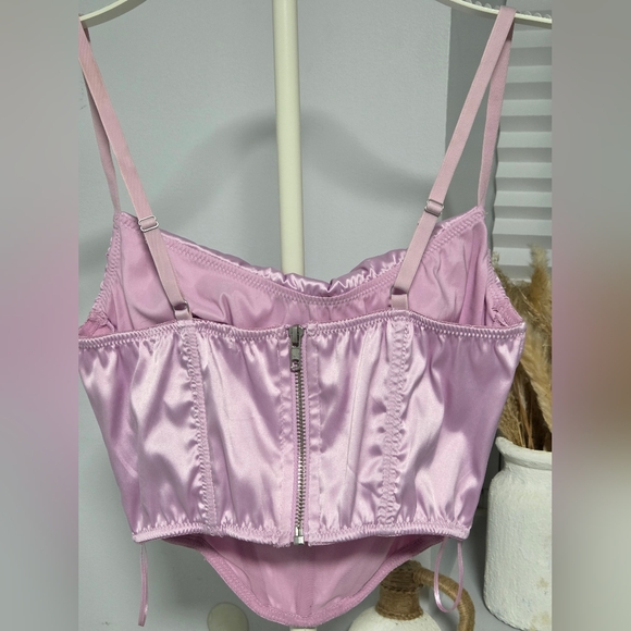 Urban Outfitters Corset Elegant Satin Top - Picture 3 of 4